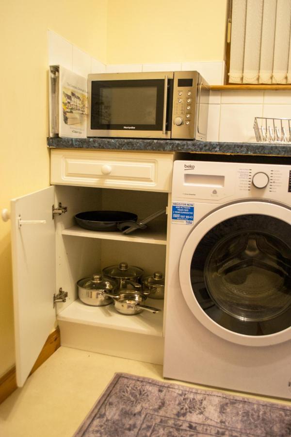 Superb 2 Bedroom Flat - Refurbished Dec 2024 Inverness Exterior photo